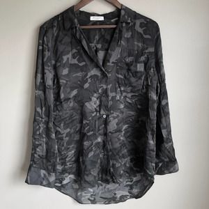 Equipment Femme Essential Silk Blouse